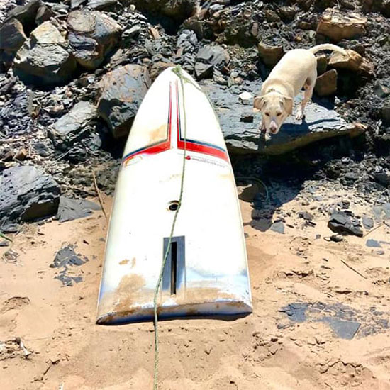 Boatwatch.org example of flotsam, broken surfboard