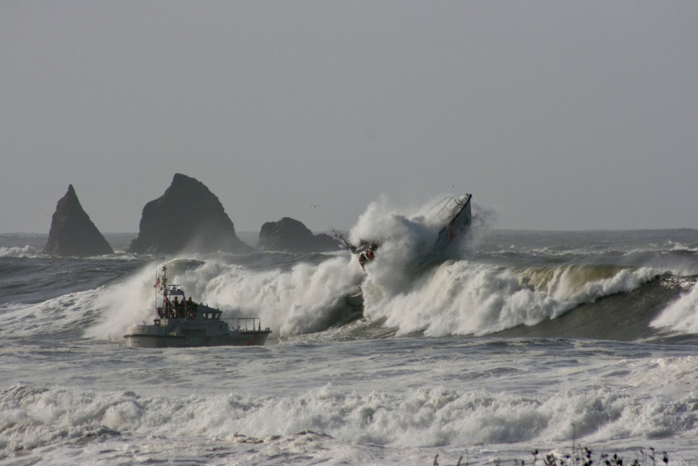 Coast Guard Rescues 3 off the Coast of La Push, WA