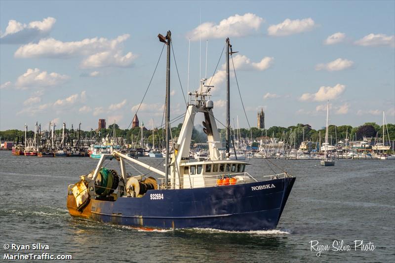 USCG Rescues 5 from burning vessel 85 Miles east of Cape Cod, Massachusetts